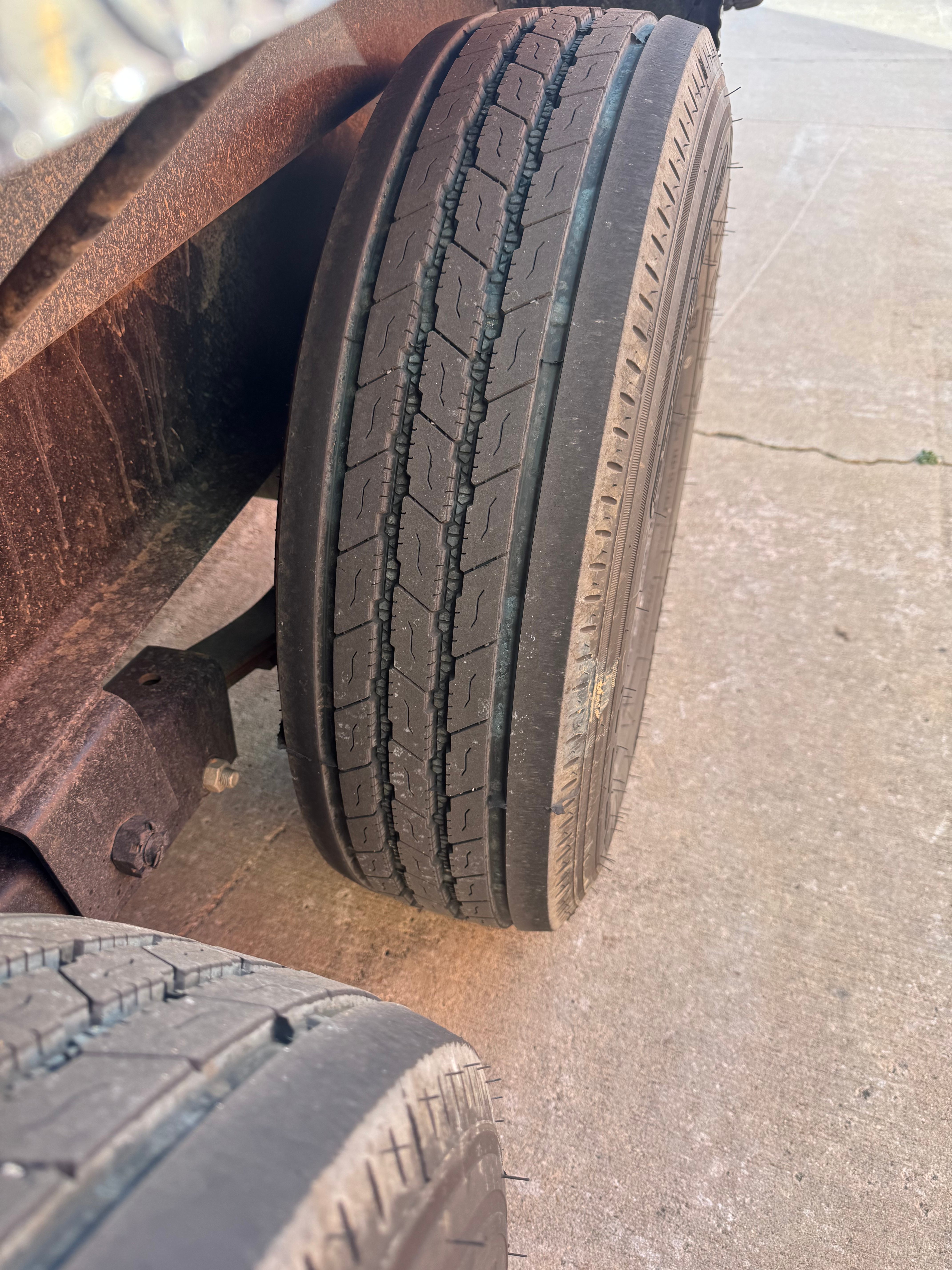 7x14ft Dump Trailer 14k thumbnail view 5 - car hauler trailer rental