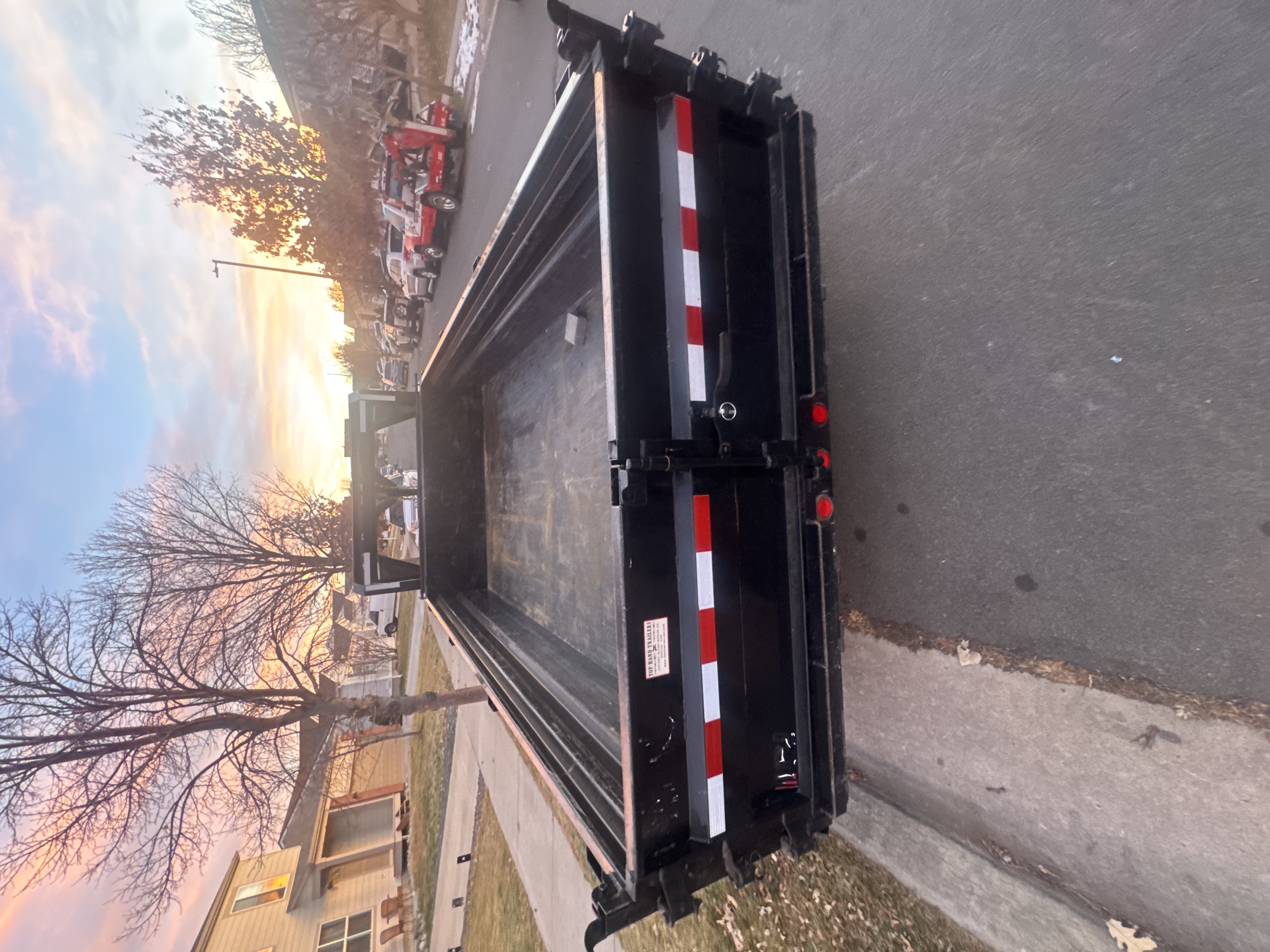 7x14ft Gooseneck Dump Trailer thumbnail view 3 - car hauler trailer rental